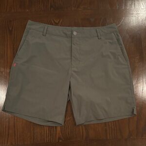 Rhone Men’s Resort shorts Olive Green 8” 33 waist